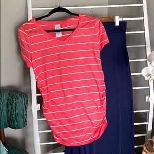 Time and Tru V neck T-shirt, size S - Maternity